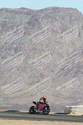 media/Nov-16-2025-Race Pace (Sun) [[8c5fa54630]]/Non Verified Riders (1st 20 Minutes)/2-Turn 10 (1010am)/